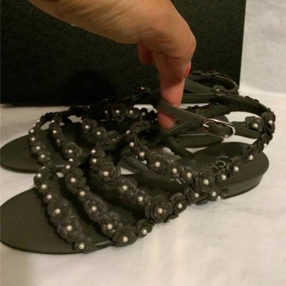 CHANEL 14P Pearl Embellished Camellia Strappy Leather Flat Sandals Shoes - Picture 8 of 11